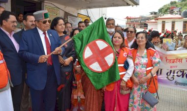 नशा मुक्त हिमाचल के लिए युवाओं, अभिभावकों और शिक्षकों के एकजुट प्रयास आवश्यक -  शांडिल ....युवाओं से रेडक्रास समिति से जुड़ने का आग्रह