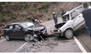 शिमला हाईवे पर दो कारों के  बीच भिडंत,हादसे घायल हुए चार लोग घायल