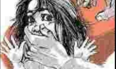 छात्राओं  के साथ   यौन उत्पीड़न करने वाला  लेक्चरर .........गिरफ्तार  पोक्सो के तहत मामला दर्ज ......... आज शाम न्यायालय में पेश किया जाएगा