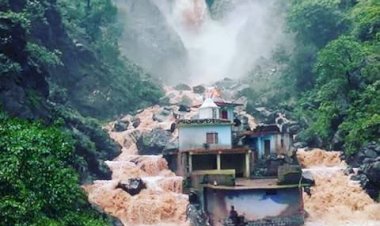 प्रसिद्ध धार्मिक स्थल बडोलिया बाबा मंदिर प्राकृ तिक सौंर्दय से भरपूर