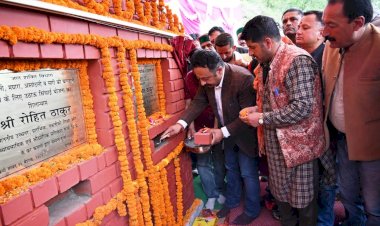 जुब्बल-नावर-कोटखाई विधानसभा क्षेत्र को बनाया जाएगा आदर्श विधानसभा क्षेत्र - रोहित ठाकुर.......  शिक्षा मंत्री ने सारी में किये लगभग 6 करोड़ रूपए की परियोजनाओं के शिलान्यास......