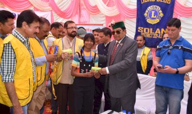 शांडिल ने  लायंस क्लब सोलन द्वारा ..........आयोजित चित्रकला प्रतियोगिता  चित्रकला प्रतियोगिताओं के विजेताओं को किया सम्मानित......