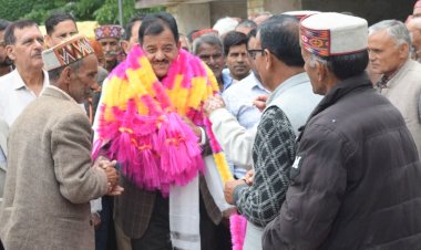 करूणामूलक आधार पर नौकरी देने मे कोई आयसीमा न रखने की   प्रदेश सरकार से मांग की........