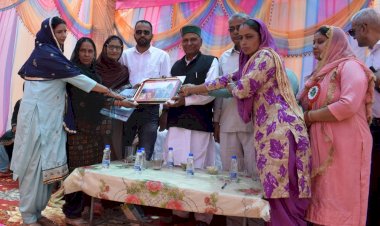 किशोरी लाल ने भुलाणा में जनसंवाद कर सुनी समस्याएं...... बोले...जन-जन तक पहुंचे सरकारी योजनाओं का लाभ.....