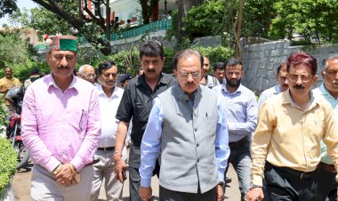 भाजपा सरकार के कार्यकाल में राज्य के दूरदराज के क्षेत्रों में आवश्यक पदों को नहीं भरा .......हर्षवर्धन चौहान... उद्योग मंत्री के समक्ष समस्याएं लेकर सर्किट हाउस नाहन पहुंचे अनेक प्रतिनिधिमंडल.......