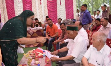 स्वास्थ्य सुविधाओं पर व्यय होंगे 3139 करोड़ : किशोरी लाल....   चिकित्सकों ने महालपट्ट में जांची लोगों सेहत......