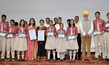 शिक्षा क्षेत्र में अग्रणी राज्य के रूप में उभर रहा है हिमाचल प्रदेश: प्रो. चन्द्र कुमार