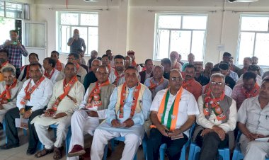 6 माह में निकली काँग्रेस द्वारा दी गारन्टीयों की हवा : विनय गुप्ता..... सांसद कश्यप बोले एकजुटता के साथ लोकसभा चुनाव की तैयारियों में जुट जाएं कार्यकर्ता.....