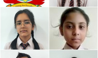 करियर एकेडमी सीनियर सेकेंडरी स्कूल का दसवीं का परिणाम रहा शत.प्रतिशत