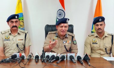 प्रदेश में अवैध खनन करने वालों से  एक करोड़ 54 लाख 64 हजार  जुर्माना वसूला   पिछले करीब 5 माह  में  डीजीपी संजय कुंडू............ 1 जनवरी से 19 मई 2023 के दौरान 850 सड़क दुर्घटनाएं हुई