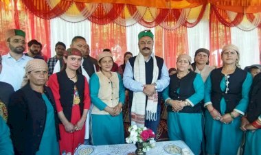 पूर्व की सरकार द्वारा क्षेत्र के विकास में की गई थी अनदेखी: रोहित ठाकुर..... बदशाल गांव में आयोजित दुर्गा माता मंदिर के प्रतिष्ठा कार्यक्रम में मुख्य अतिथि शिरकत की.....