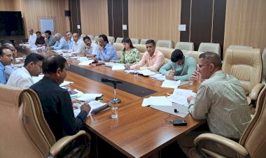 आंगनबाड़ी केन्द्रो तक समय पर पोषाहार पहुंचाना सुनिश्चित बनाएं अधिकारी -सुमित खिमटा....... सिरमौर में 1462 आंगनबाड़ी केन्द्रों के माध्यम से चल रही हैं पोषाहार योजना....