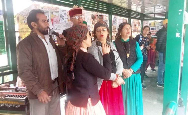 संजौली, लक्कड़ बाजार, आईएसबीटी और न्यू शिमला में लोगों को बताया मतदान का महत्व