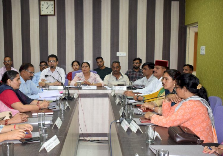 जिला परिषद की त्रैमासिक बैठक में कई मुद्दों पर हुई चर्चा....