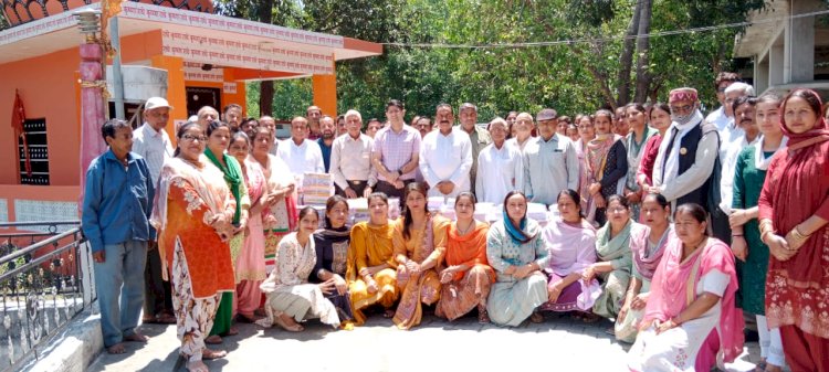 उपायुक्त ने शिक्षा सुधार समिति ईसपुर द्वारा प्रवासी बच्चों की शिक्षा हेतू किए जा रहे प्रयासों की सराहना की