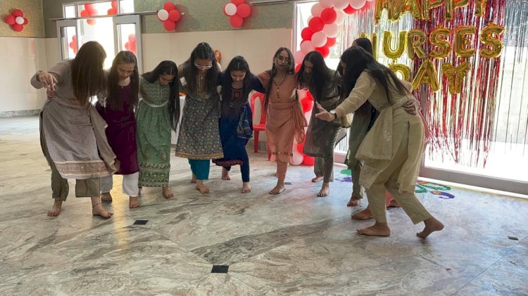 नाहन मेडिकल कॉलेज में हर्षोल्लास से मनाया गया अंतर्राष्ट्रीय नर्सेज दिवस