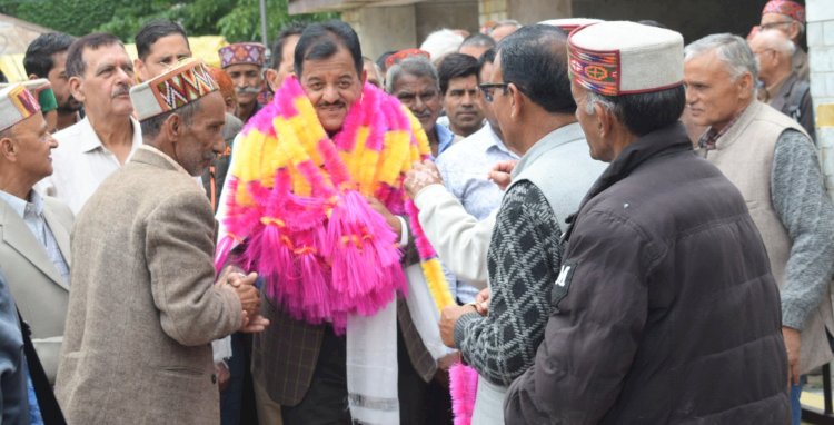 करूणामूलक आधार पर नौकरी देने मे कोई आयसीमा न रखने की प्रदेश सरकार से मांग की........
