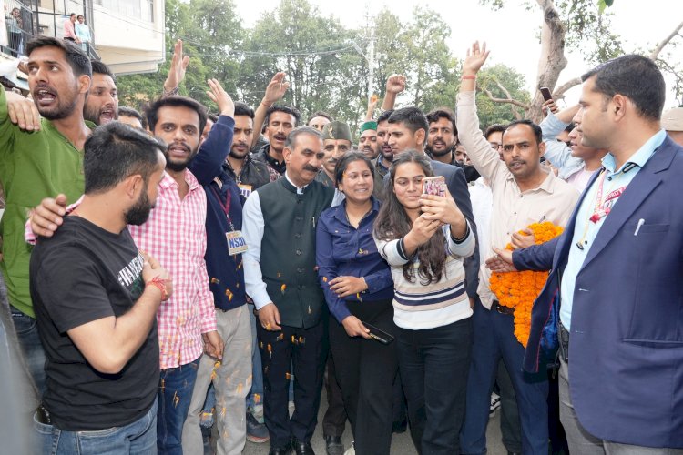 5जी तकनीक से प्रदेश में शिक्षा क्षेत्र में आएंगे क्रांतिकारी बदलाव: मुख्यमंत्री मुख्यमंत्री ने विश्वविद्यालय शिमला में हमीरपुर छात्र संघ के समारोह की अध्यक्षता की.....