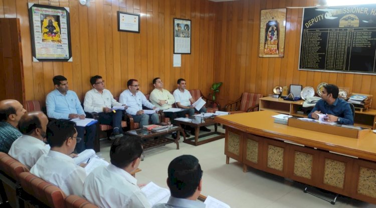 एससी-एसटी अत्याचार के मामलों की जांच एवं अभियोजन में न हो देरी...... जिला स्तरीय सतर्कता एवं प्रबोधन समिति की बैठक में डीसी ने दिए निर्देश.......