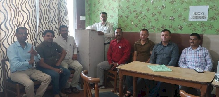 प्रधानाचार्य पद पर पदोन्नति की रेशो संख्या 50 % से बढ़ा कर 95 % करने की मांग....... स्कूल प्रवक्ता वर्ग की वित्तीय अनियमताएं दूर करें सरकार......