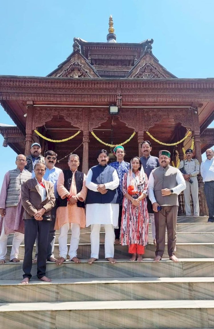प्रदेश के मंदिरों को धार्मिक पर्यटन की दृष्टि से किया जाएगा विकसित - मुकेश अग्निहोत्री..... उप मुख्यमंत्री ने चालदा महासु मंदिर सराजी एवं हाटकोटी मंदिर में परिवार सहित की पूजा अर्चना...