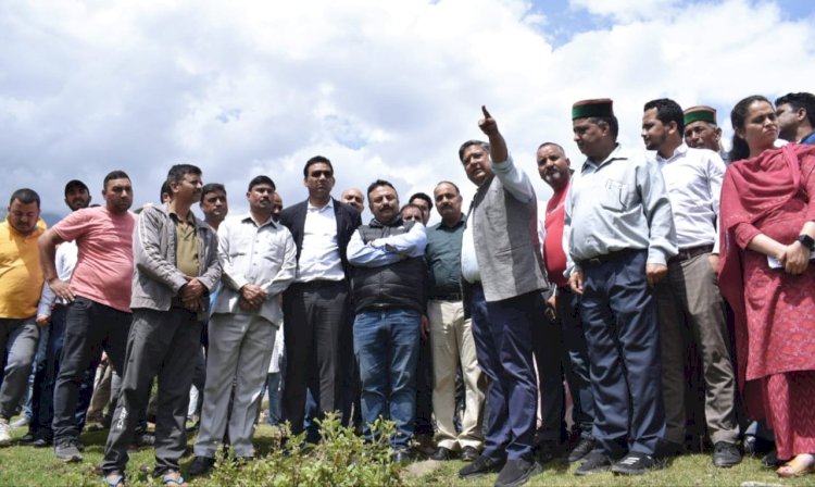 प्रदेश में प्रथम चरण में स्वीकृत 13 डे-बोर्डिंग स्कूल में से 6 जिला कांगड़ा में, मुख्यमंत्री ने दिए जल्द निर्माण करने के निर्देश.....शिक्षा मंत्री ने स्कूलों के निर्माण के लिए जिले भर में किया भूमि का निरीक्षण.....