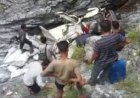 दर्दनाक हादसा .....600 मीटर गहरी खाई में गिरी बोलेरों जीप , 9 श्रद्धालुओं की मौत , दो घायल .......