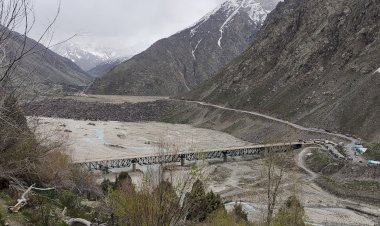 जिस्पा में हेलीपोर्ट  का लिया  जायजा....जिस्पा में आइस हॉकी रिंग के निर्माण के लिए   डीपीआर बनाई जा रही है.....विधायक रवि ठाकुर