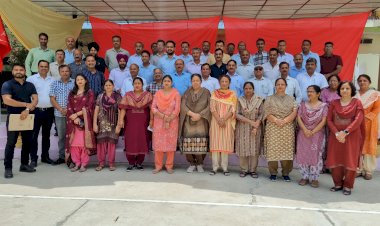 छात्रों को नशे से बचाने के लिए हर स्कूल में बनेंगे मेन्टर टीचर,,,,,,,, नशा मुक्त ऊना अभियान के तहत स्कूल प्रमुखों की कार्यशाला हरोली में आयोजित......