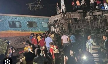 कोरोमंडल एक्सप्रेस ट्रेन हादसे में 50 की मौत , 350 घायल