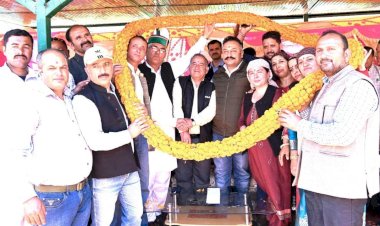 लघु एवं सीमांत बागवान के कल्याण के लिए हर संभव प्रयास कर रही प्रदेश सरकार........ - रोहित ठाकुर......