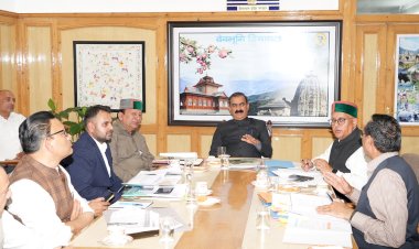 वन भूमि से सूखे पेड़ों का समयबद्ध कटान आवश्यक मुख्यमंत्री ....... सूखे पेड़ों के चिन्हांकन के लिए मानक संचालन प्रक्रिया शीघ्र तैयार करने पर बल दिया....