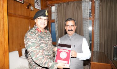 लेफ्टिनेंट जनरल एस.एस. महल   की.....  मुख्यमंत्री से भेंट ....