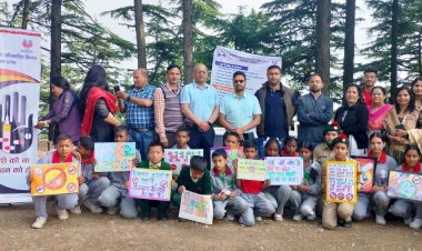 नशीली दवाओं के दुरुपयोग पर ढली स्कूल के छात्रों को किया जागरूक .... छात्रों ने ढली बाजार में रैली तथा नुक्कड़ नाटक के माध्यम से लोगों को भी किया जागरूक .....