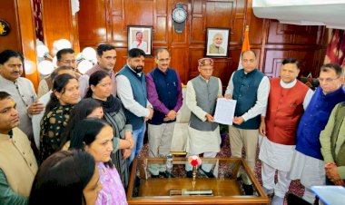 कांग्रेस सरकार की स्टेट स्पॉन्सर्ड कानून अव्यवस्था को लेकर सरकार  के   खिलाफ जमकर नारेबाजी .....भाजपा ने राज्यपाल को सौंपा ज्ञापन ......