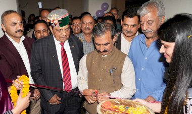 सिरमौर में जल संरक्षण के तहत निर्माण कार्यो का केंद्रीय निगरानी दल ने निरीक्षण के उपरांत की समीक्षा बैठक.......