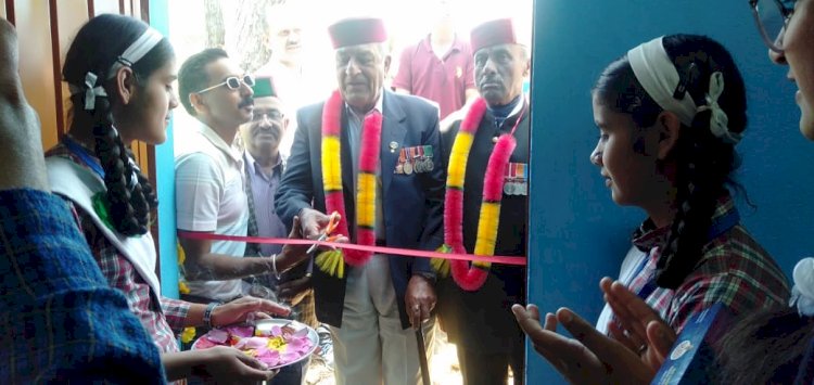 सुगना मेमोरियल टीटी हॉल का उद्घाटन ,,,,,स्वर्गीय पत्नि   की स्मृति मे 1 लाख रुपए की सहयोग राशि दान दी थी.....