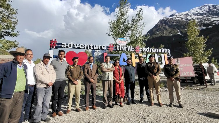 मुख्य सचिव प्रबोध सक्सेना ने किया अटल टनल रोहतांग का दौरा.....  जिला में करवाए जा रहे विकास कार्यों का लिया जायजा .....
