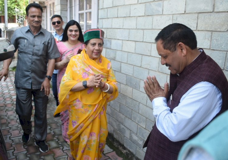 बॉयोमेट्रिक हाज़री लगाने से लोगों के लिए कार्य करना जटिल ..... सांसद प्रतिभा सिंह ने जिला विकास समन्वयन एवं अनुश्रवण समिति(दिशा) की त्रैमासिक बैठक की अध्यक्षता।......