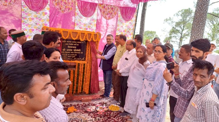 नाहन विधानसभा क्षेत्र में सभी रूके हुये .........विकास कार्य पुनः शुरू होंगे-अजय सोलंकी....
