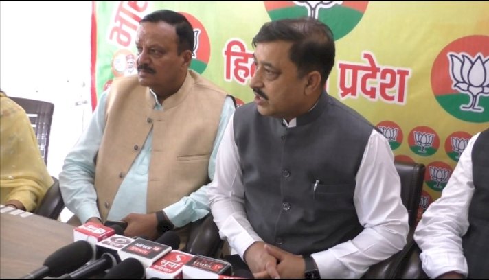 चम्बा हत्याकांड मामले को SC,ST कमीशन में उठाएंगी बीजेपी : सांसद कश्यप आरोपी व्यक्ति ने कब्जाई है 100 बीघा भूमि.....घर से तलाशी के दौरान 2 करोड़ की नकदी बरामद.....