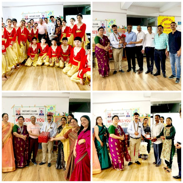 रोटरी क्लब सगिंगिनी द्वारा .......करि यर अकादमी मेंआयोजि त कि या गया कार्यक्रर्य म......