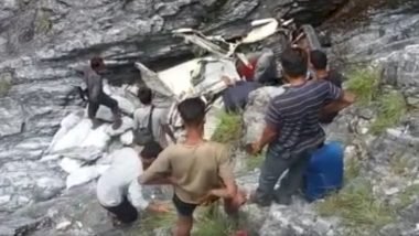 दर्दनाक हादसा .....600 मीटर गहरी खाई में गिरी बोलेरों जीप , 9 श्रद्धालुओं की मौत , दो घायल .......