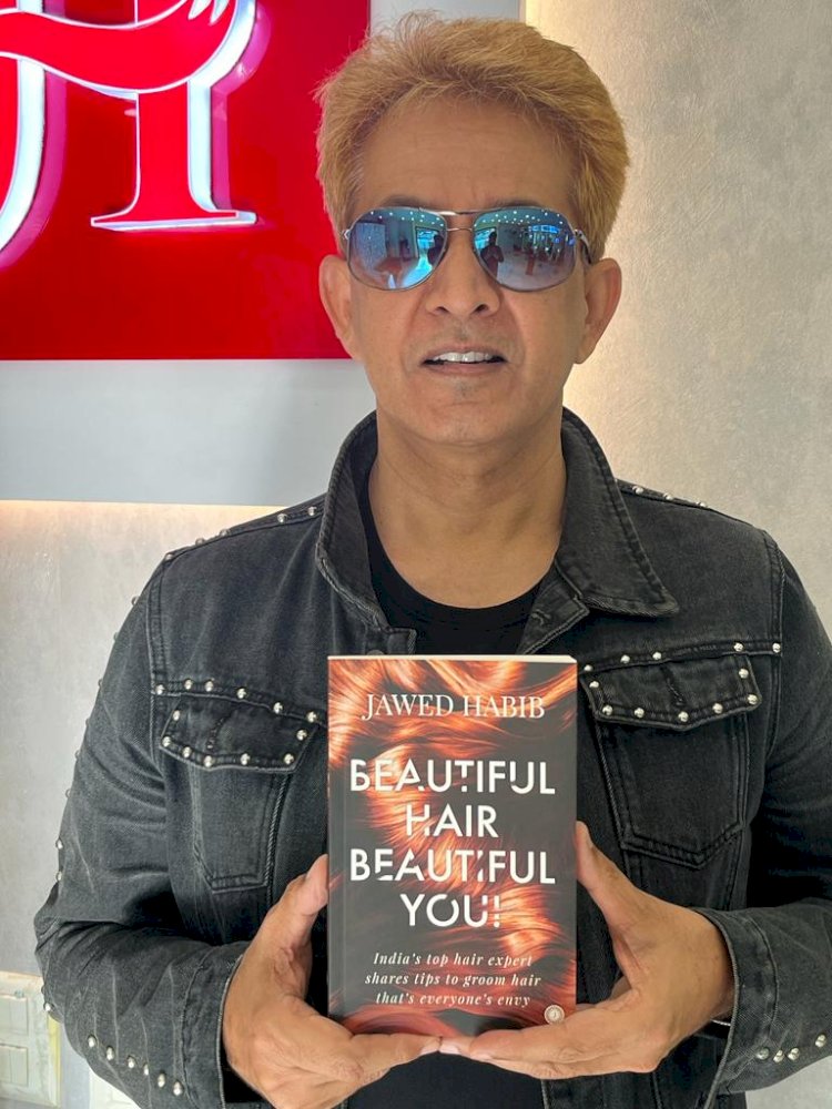 हेयर स्टाईल में कोई भी निश्चित स्टाइल नहीं है जिससे कि आप जवान दिखें....हेयर स्टाईलिंग कलर व केमिकल से परहेज़ करना चाहिए...