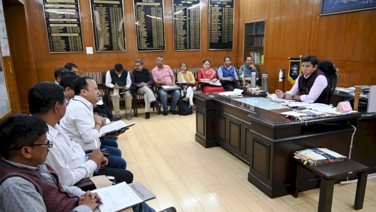 एफसीए के तहत कुल 180 में से 125 मामले लंबित, शीघ्र सुनिश्चित करें निपटारा.....,.उपायुक्त की अध्यक्षता में  शीघ्र निपटारे के लिए समीक्षा बैठक .....