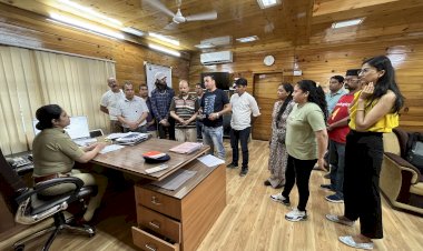 नॉर्थ इंडिया पत्रकार एसोसिएशन ने जताया विरोध...... पत्रकारों की टीम पर हमले के विरोध में एसपी कुल्लू  दिया ज्ञापन......