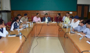 भारी वर्षा से सोलन जिला में ......141 करोड़ रुपये से अधिक का नुकसान - डॉ. शांडिल...