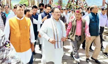 राहत की दृष्टि से केंद्र द्वारा राशि दी जा रही है और आने वाले समय में और भी दी जाएगी ......प्रधानमंत्री नरेंद्र मोदी जायजा लेने भेजा.....: नड्डा