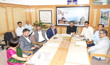 चिकित्सा महाविद्यालयों में कैजुअल्टी विभाग आपातकालीन चिकित्सा विभाग में होंगे स्तरोन्नतः मुख्यमंत्री