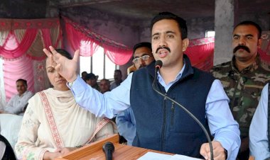 कुटासनी में राज्य स्तरीय शूटिंग रेंज स्थापित करने के लिए 5 करोड़ स्वीकृत - विक्रमादित्य सिंह....... मंत्री आपके द्वार" कार्यक्रम के तहत कैबिनेट मंत्री ने बाईचडी, देवनागर तथा शकराह पंचायतों का दौरा कर जन समस्या निवारण कार्यक्रम में की शिरकत.....